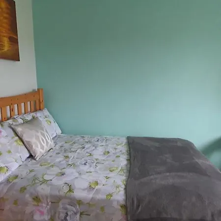 Shallow Sea-point Holiday home *