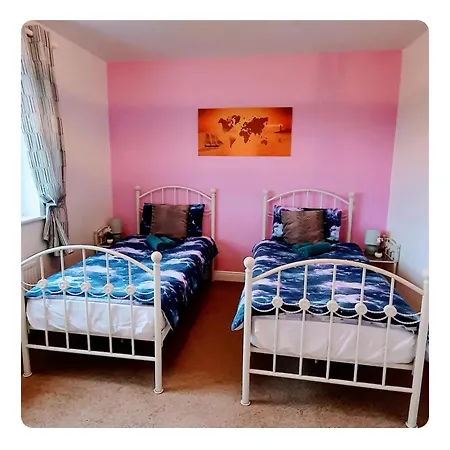 Shallow Sea-point Holiday home