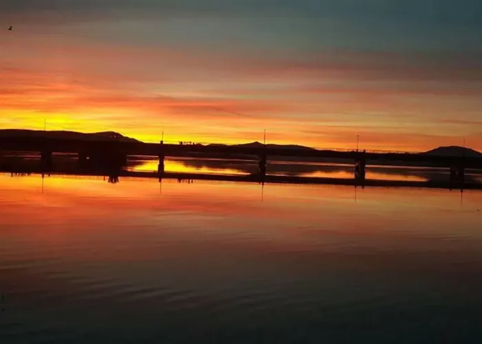 Shallow Sea-point * Knights Town